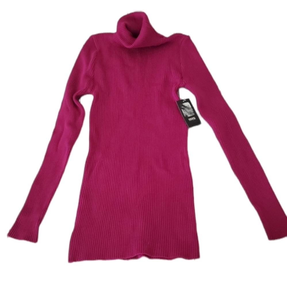 1826 Fushia Turtle Neck